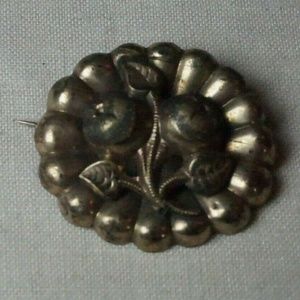 Very Old Vintage Tin? Brooch Tree Stem & Fruit 011